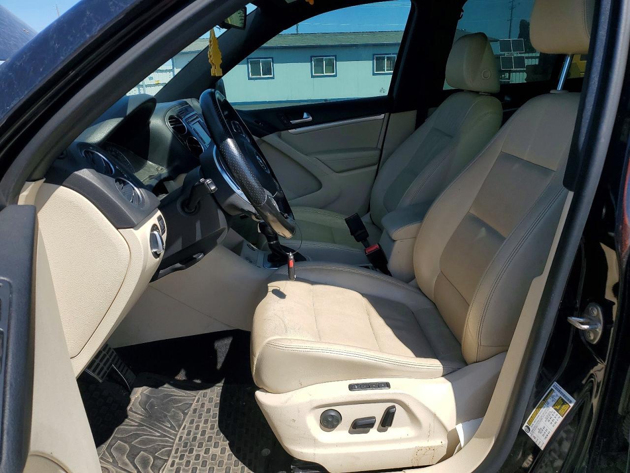 2015 Volkswagen Tiguan S - Image 7