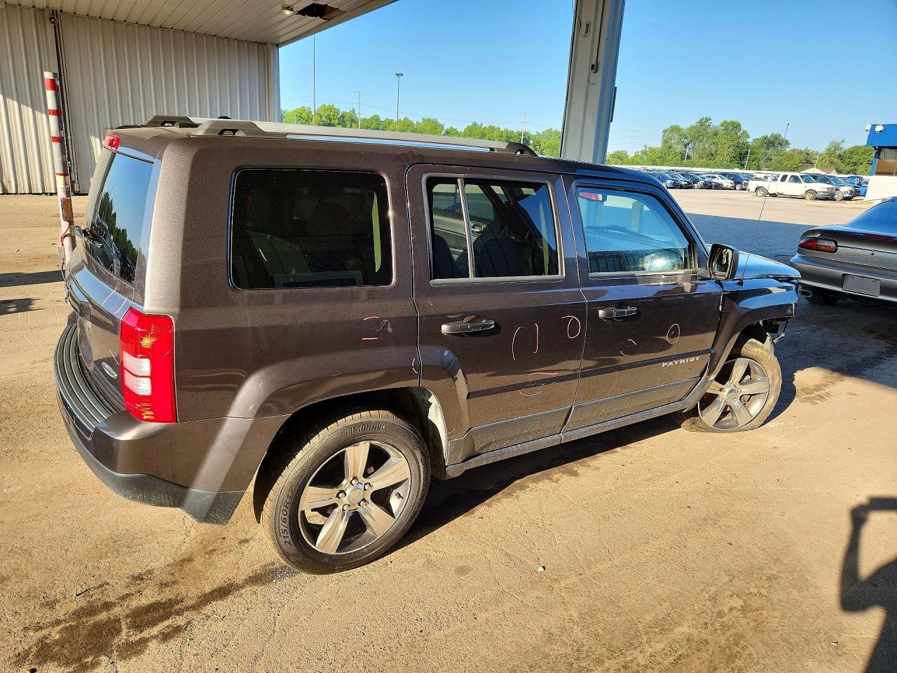 2016 Jeep Patriot Latitude - Фото 3