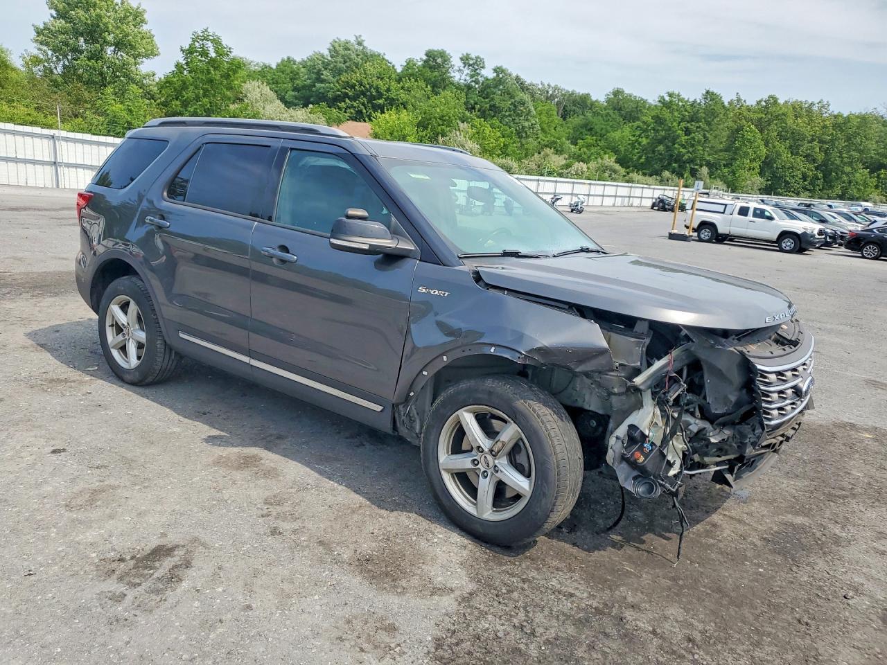 2017 Ford Explorer Xlt - Фото 4