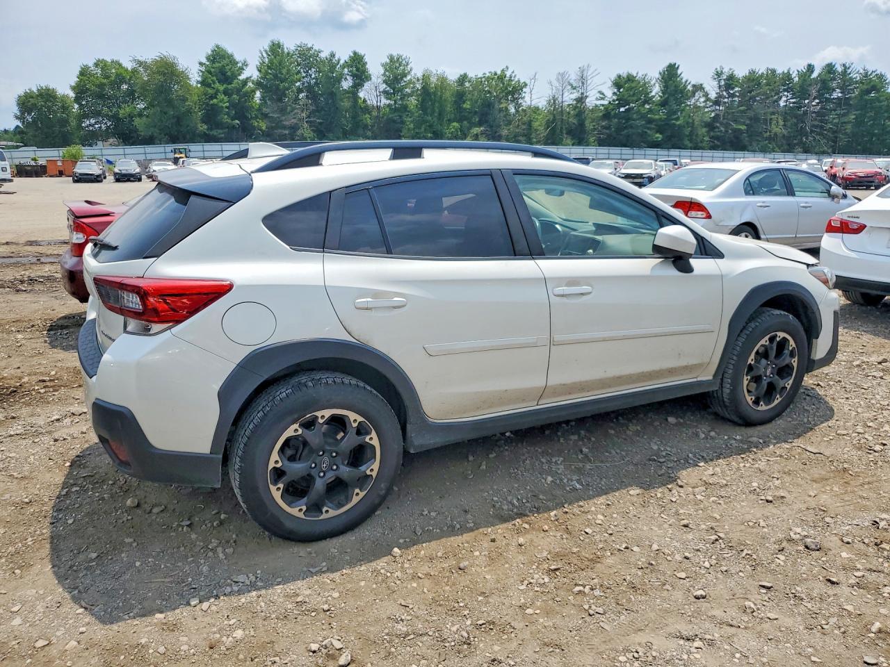 2021 Subaru Crosstrek Premium - Image 3