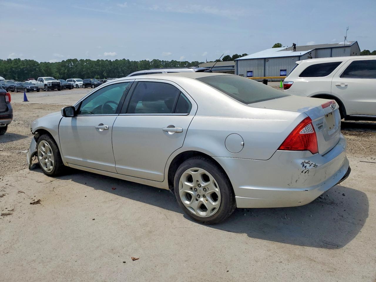 2011 Ford Fusion Se - Фото 2