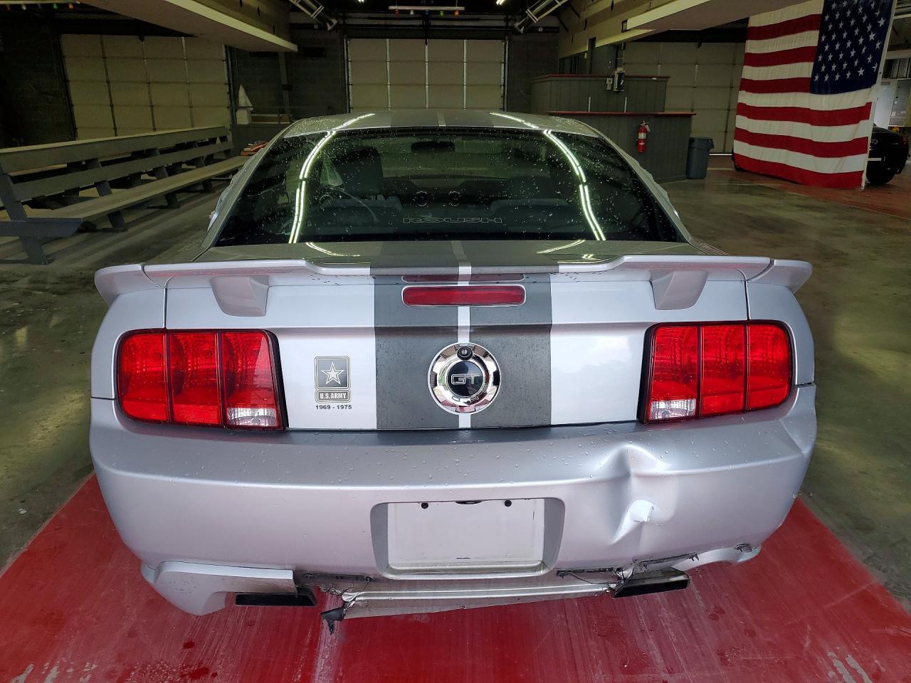 2005 Ford Mustang Gt - Фото 6
