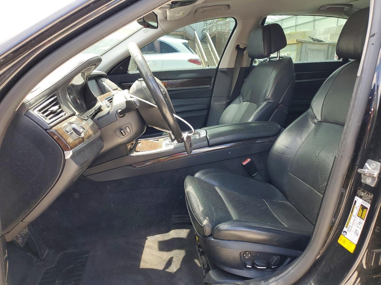 2010 BMW 750 Li - Image 7