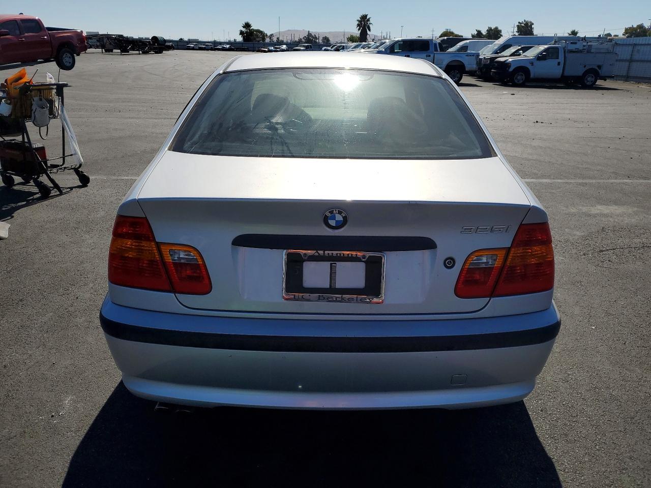 2002 BMW 325 I - Фото 6