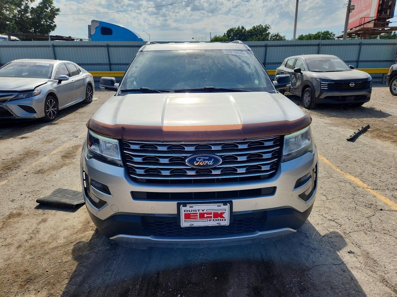 2017 Ford Explorer Xlt - Image 5