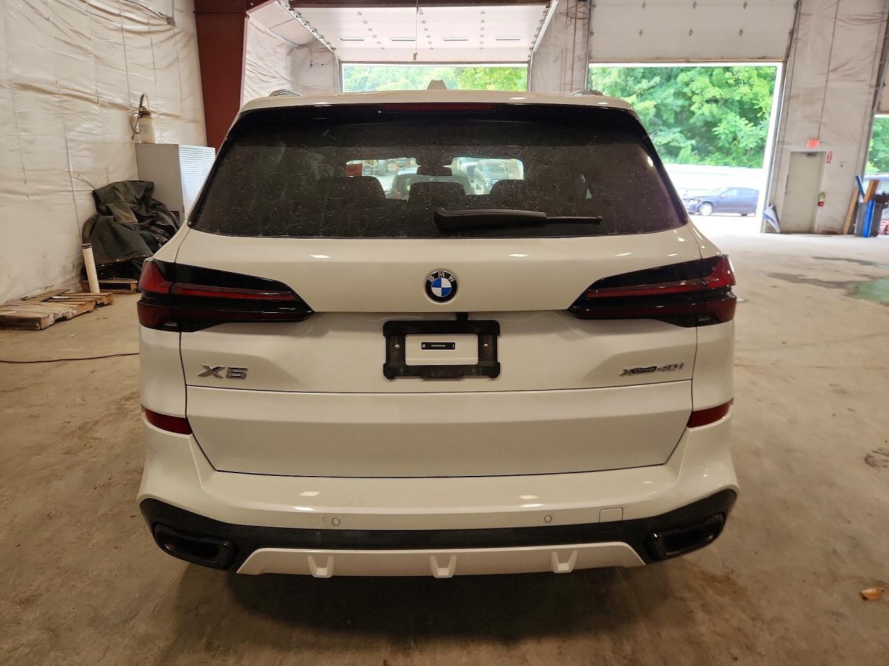 2026 BMW X5 xDrive40I - Фото 6