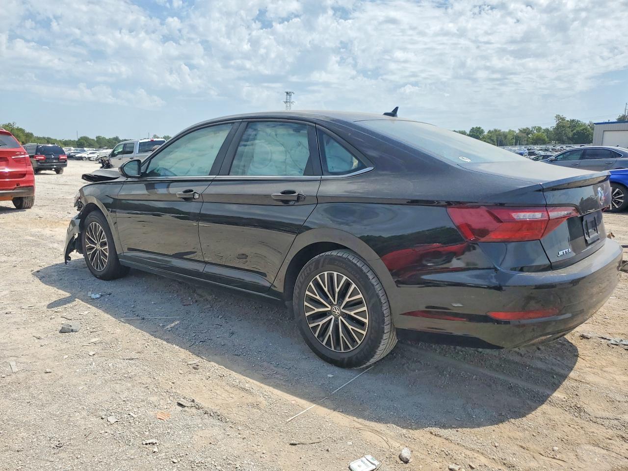 2021 Volkswagen Jetta S - Фото 2