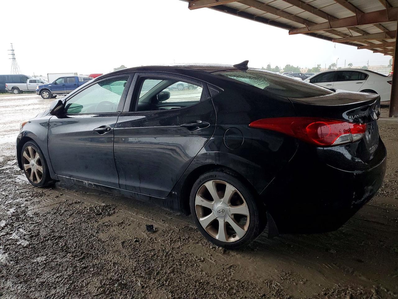 2013 Hyundai Elantra Limited - Фото 2