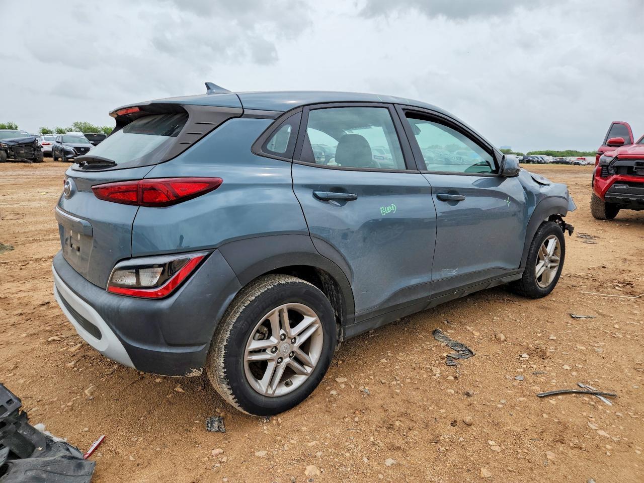 2022 Hyundai Kona Se - Фото 3