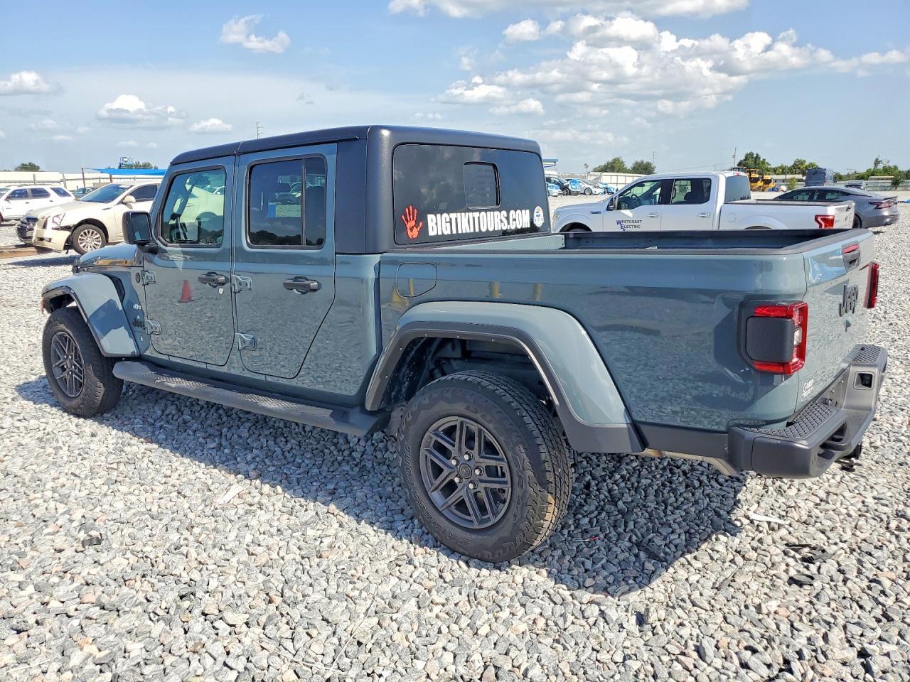 2025 Jeep Gladiator Sport - Фото 2