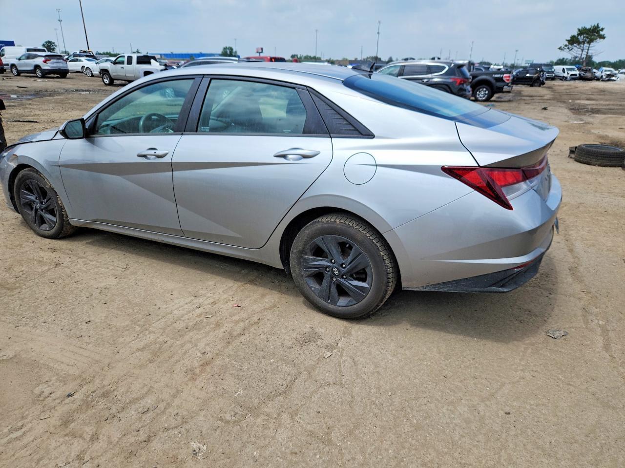 2022 Hyundai Elantra Sel - Фото 2