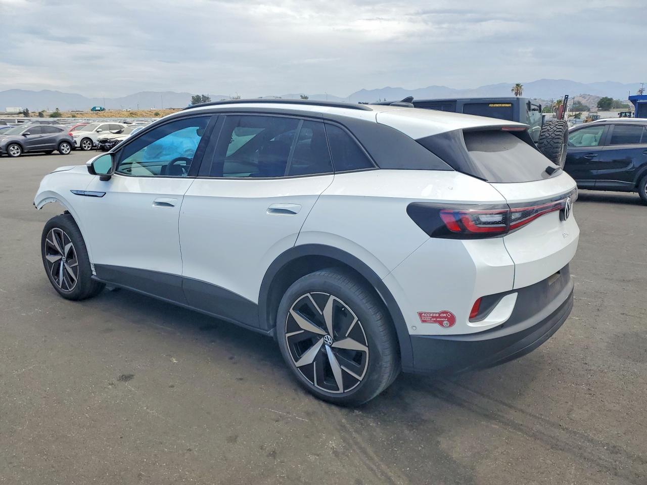 2023 Volkswagen Id.4 Pro S - Image 2