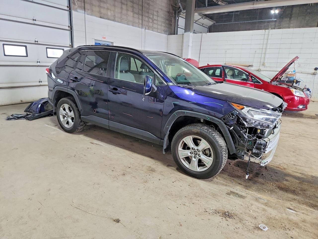 2019 Toyota Rav4 Xle - Image 4