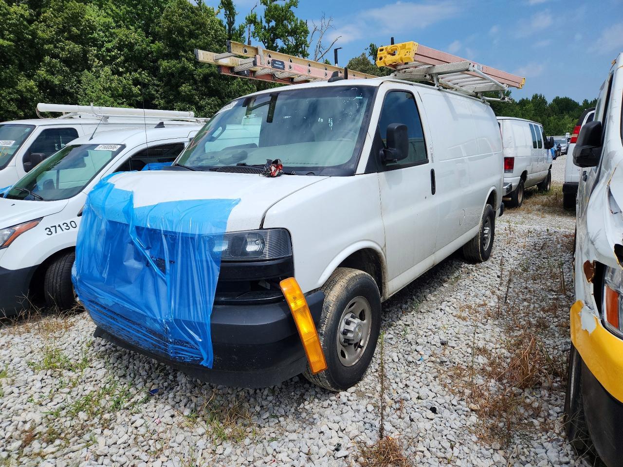 2023 Chevrolet Express G2500