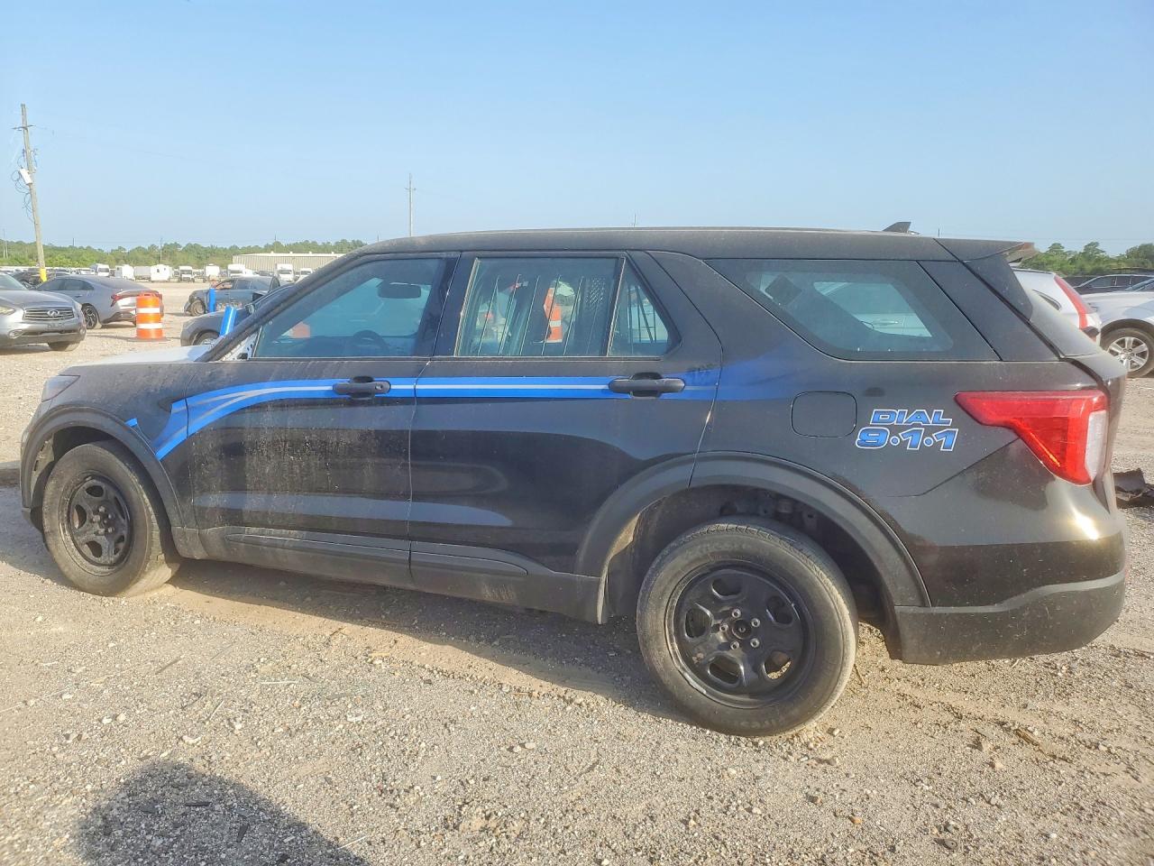 2021 Ford Explorer Police Interceptor - Фото 2