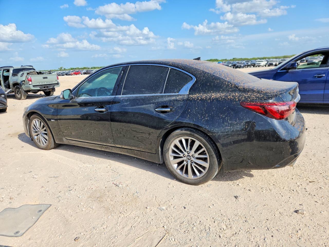 2018 Infiniti Q50 3.0T Luxe - Image 2