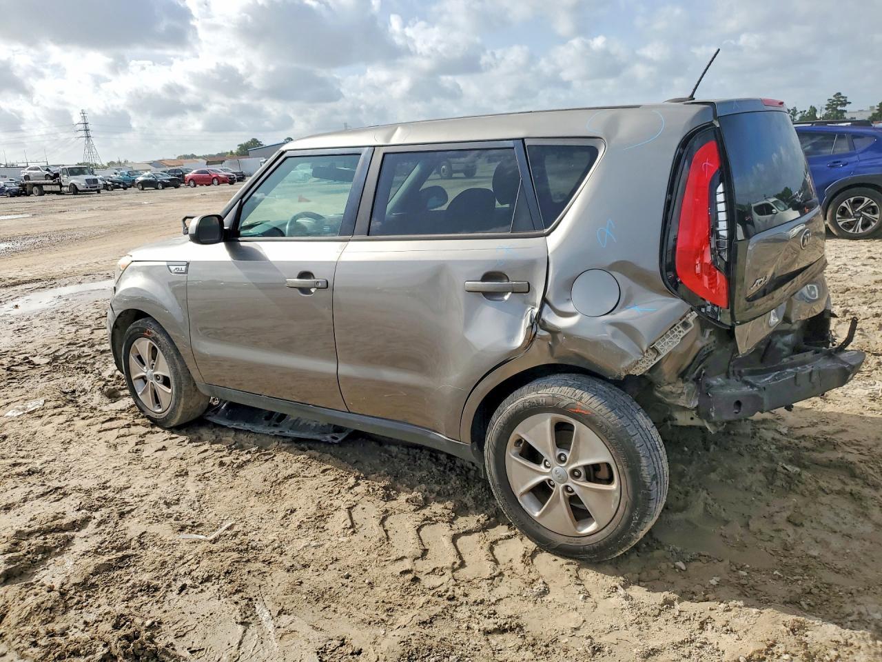 2016 Kia Soul Base - Фото 2