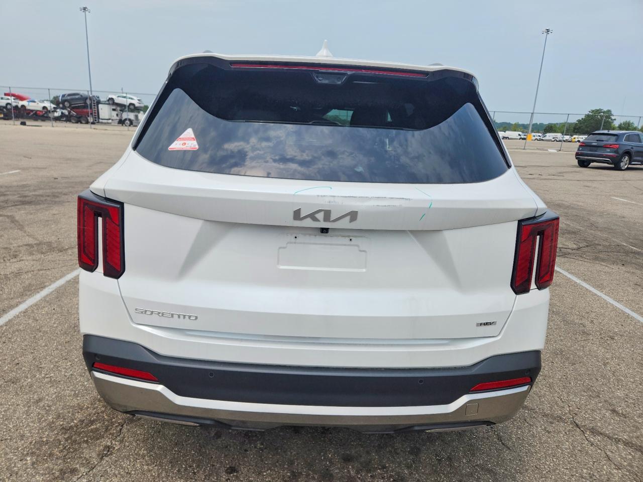 2025 Kia Sorento Sxp - Image 6