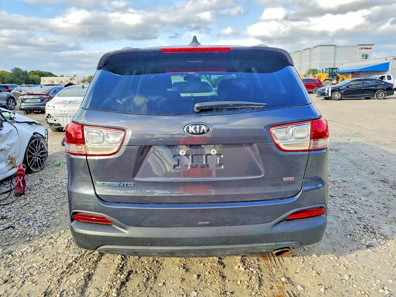 2018 Kia Sorento Lx - Image 6