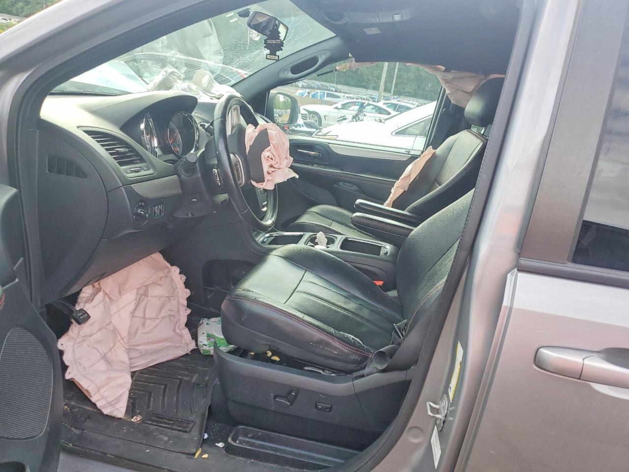 2014 Dodge Grand Caravan R/T - Фото 7