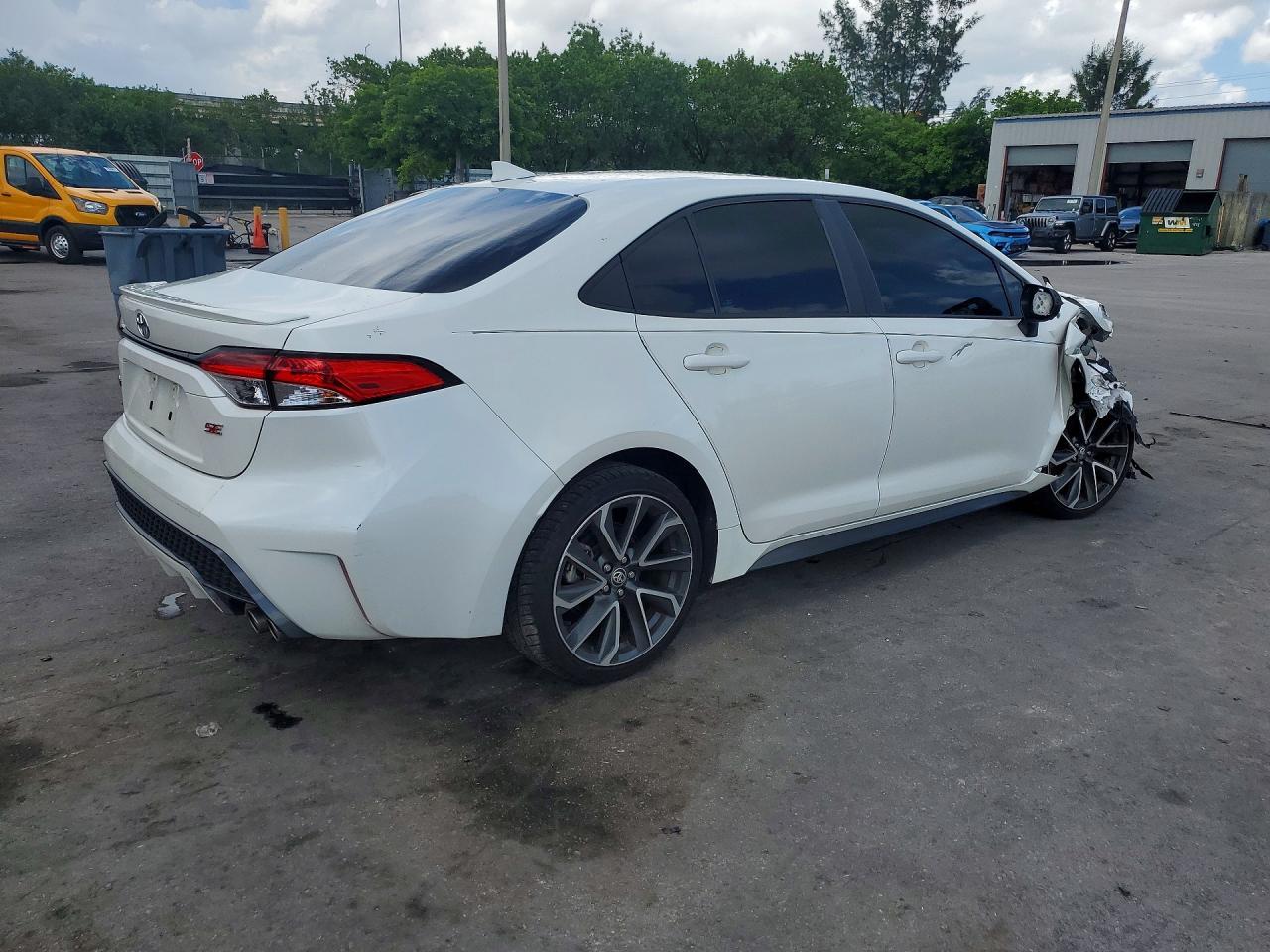 2020 Toyota Corolla Se - Image 3