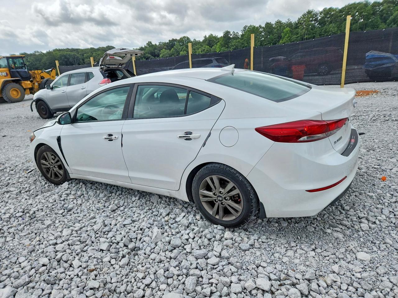 2018 Hyundai Elantra Sel - Image 2