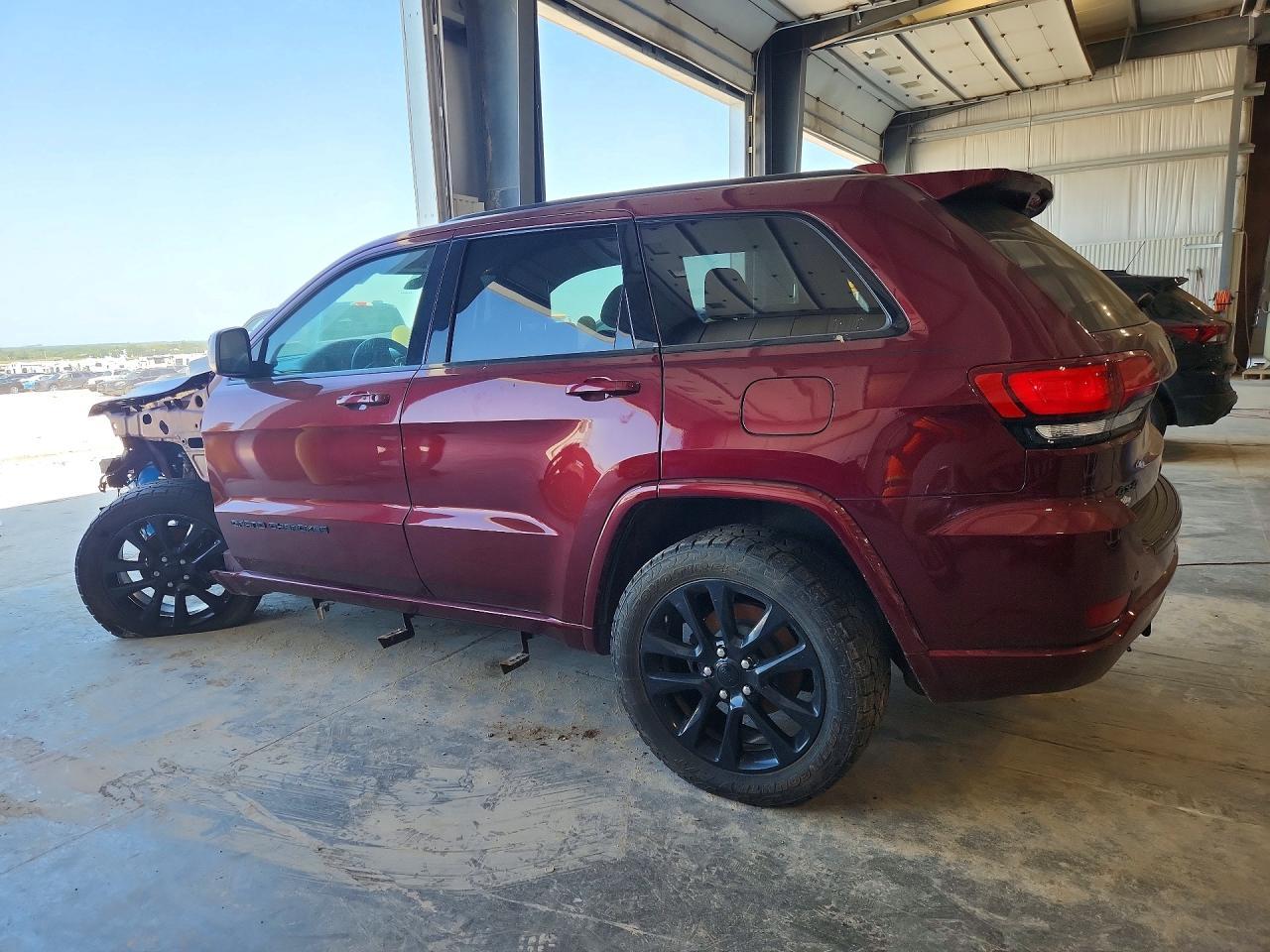 2018 Jeep Grand Cherokee Laredo - Фото 2