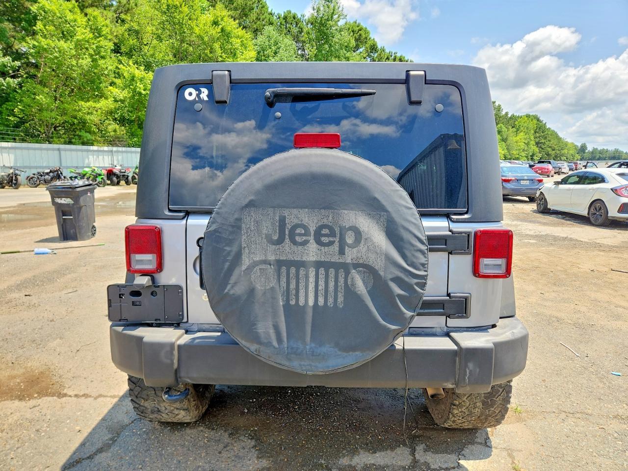 2017 Jeep Wrangler Unlimited Sport - Image 6