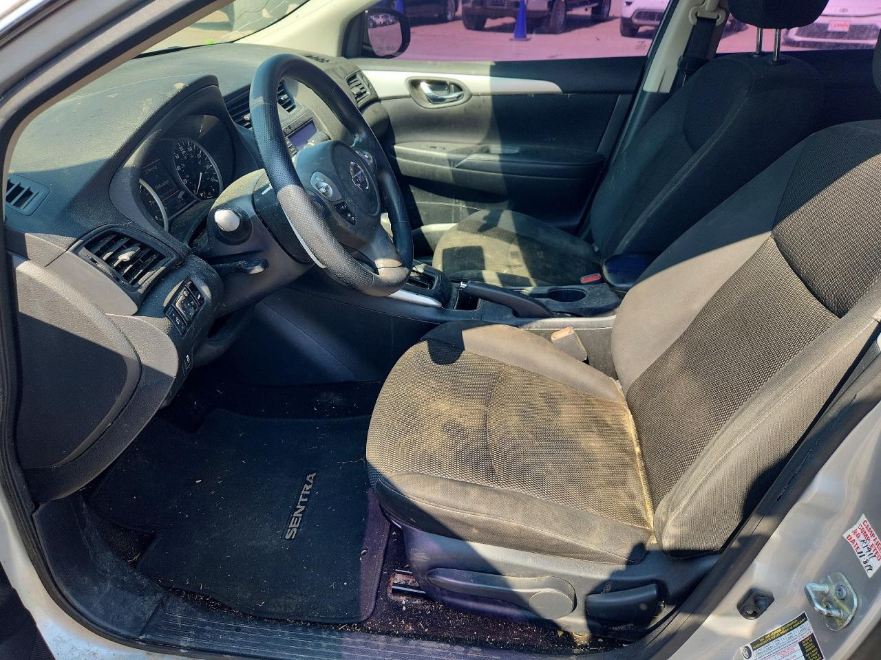 2019 Nissan Sentra S - Фото 7