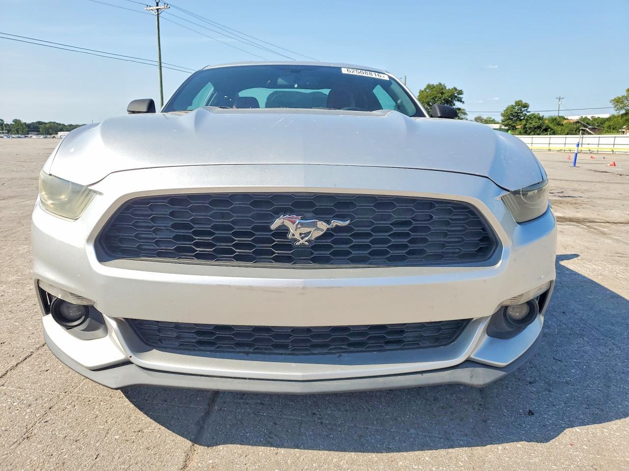 2015 Ford Mustang - Фото 5