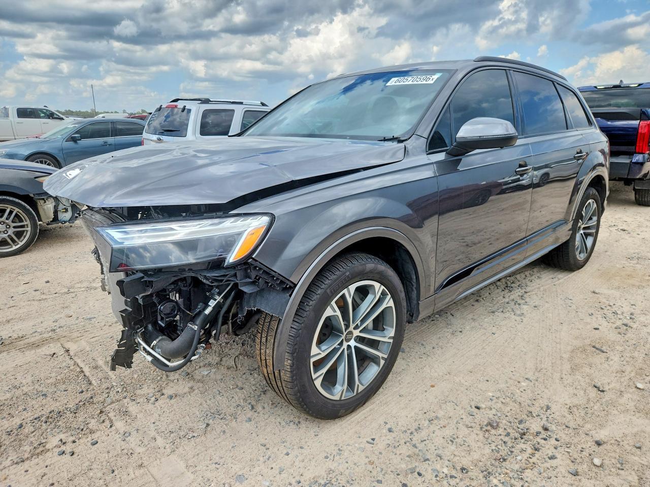 2025 Audi Q7 Premium Plus