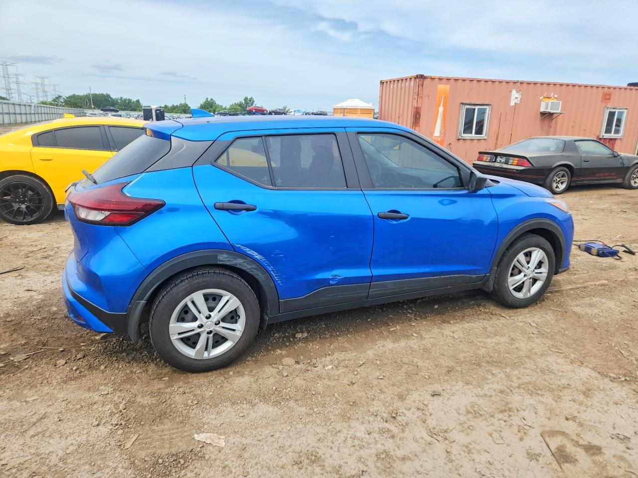 2021 Nissan Kicks S - Фото 3