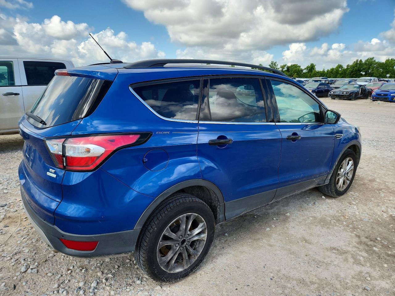 2017 Ford Escape Se - Фото 3