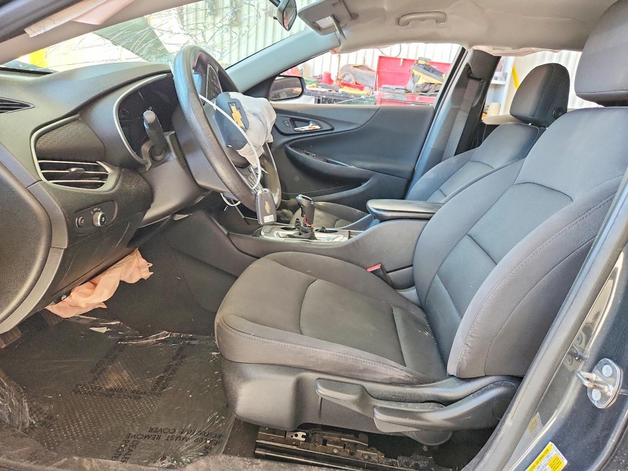2017 Chevrolet Malibu Ls - Фото 7
