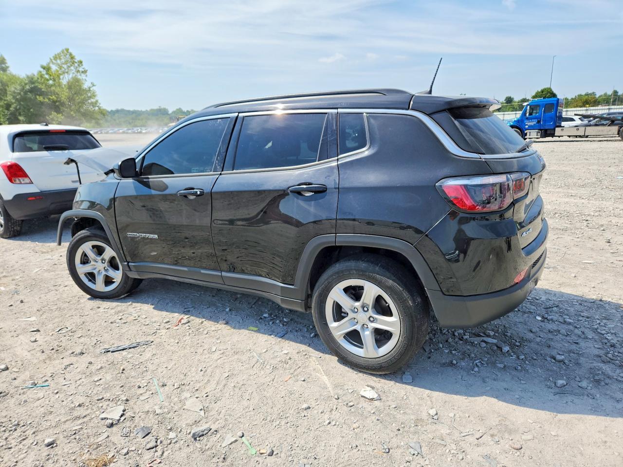 2024 Jeep Compass Latitude - Фото 2