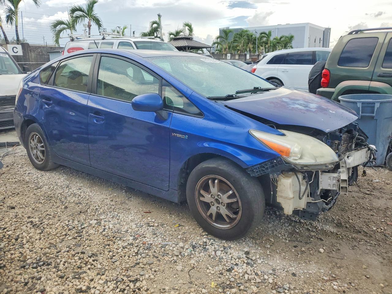 2010 Toyota Prius Iv - Фото 4