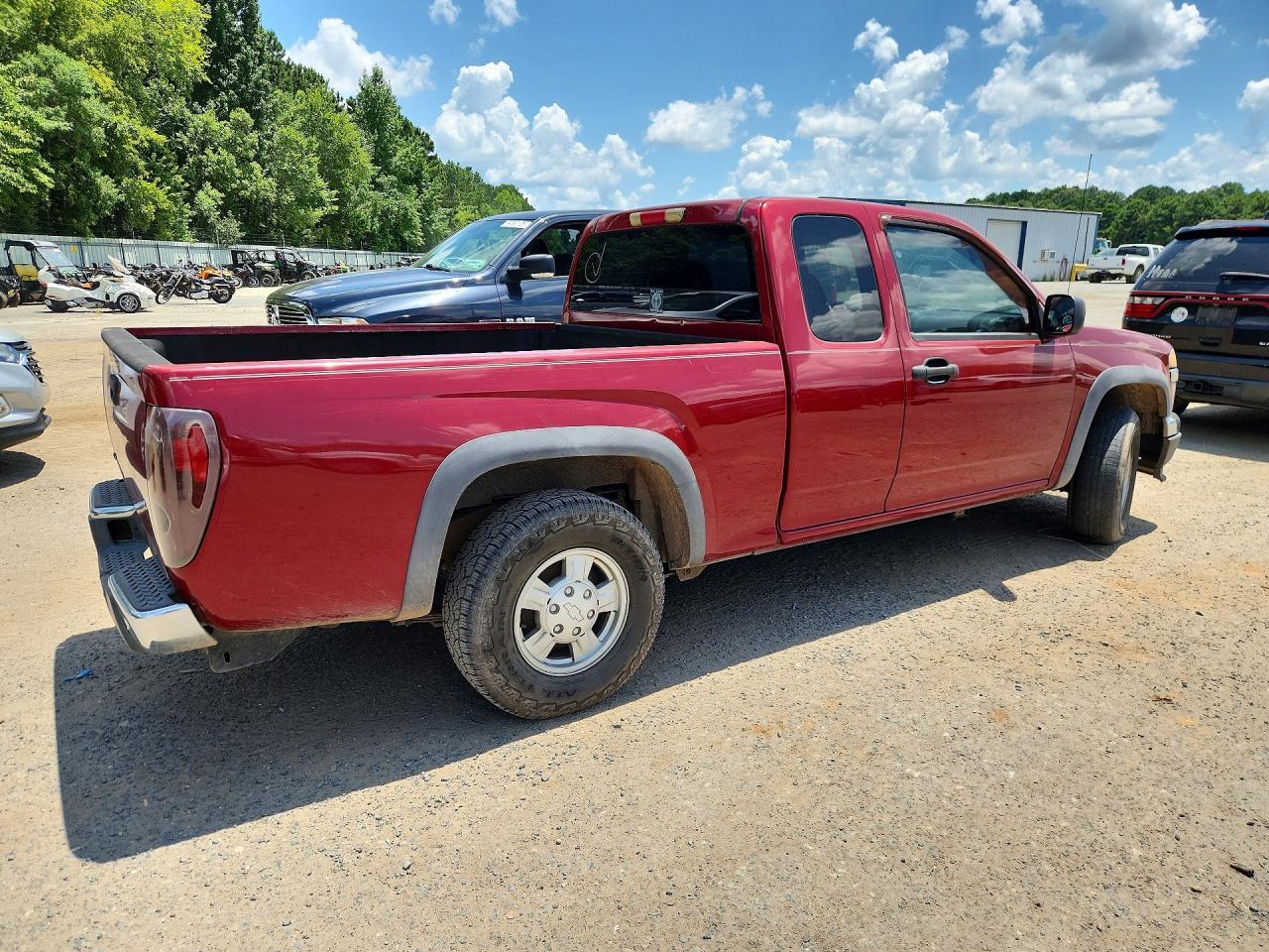 2005 Chevrolet Colorado - Image 3
