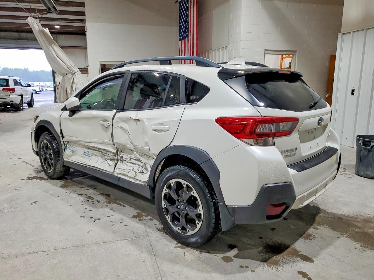 2021 Subaru Crosstrek Premium - Фото 2