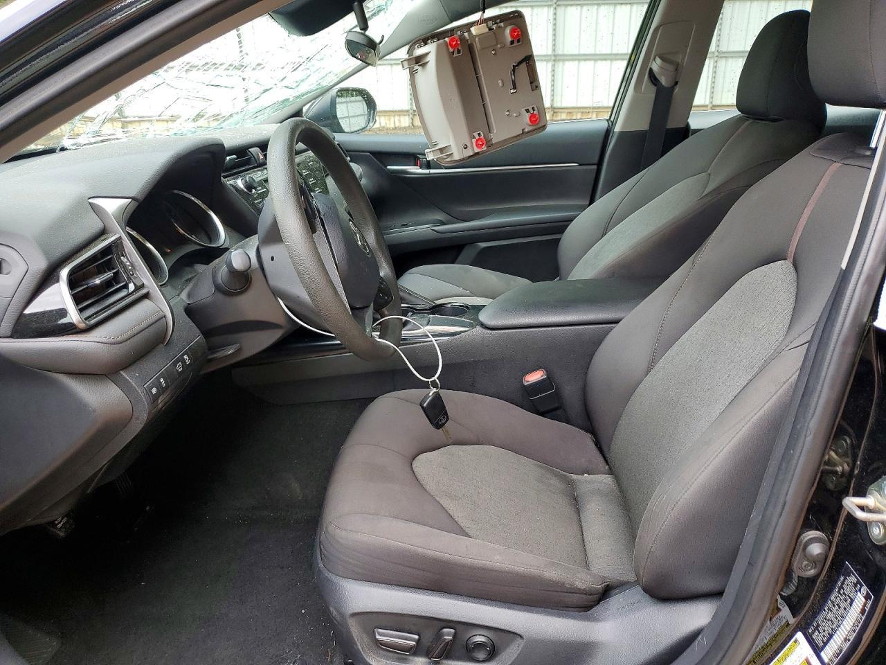 2020 Toyota Camry Le - Image 7