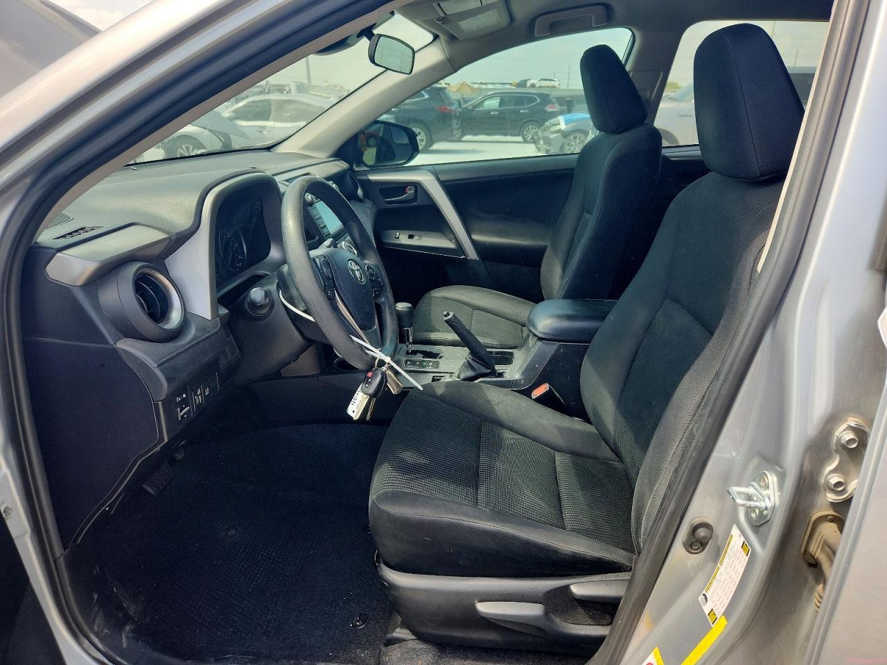 2017 Toyota Rav4 Le - Image 7