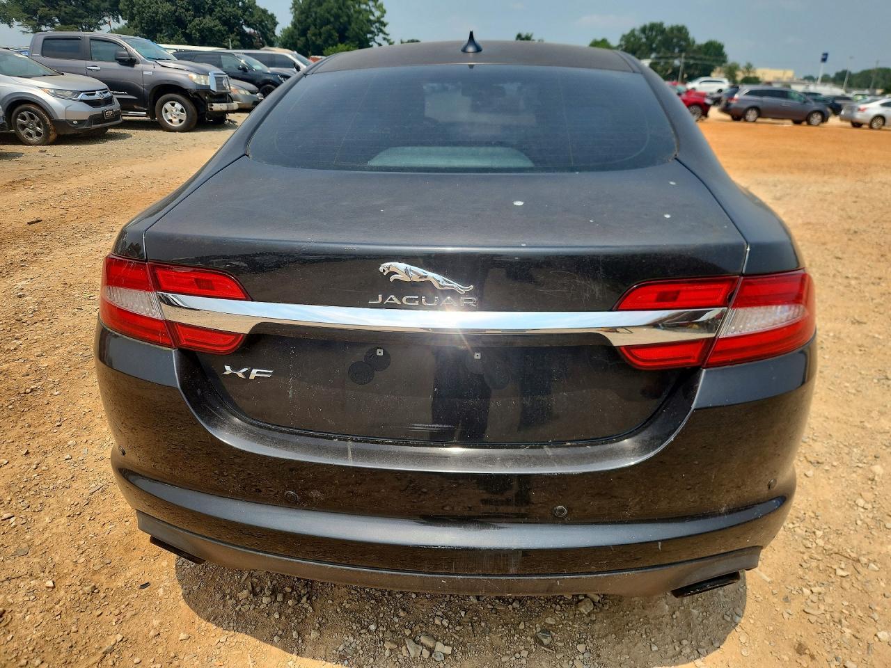 2015 Jaguar Xf 2.0T Premium - Фото 6