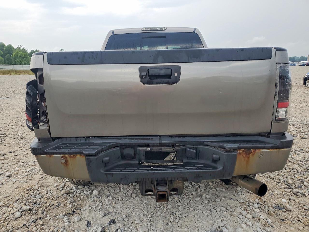 2013 GMC Sierra K2500 Denali - Image 6