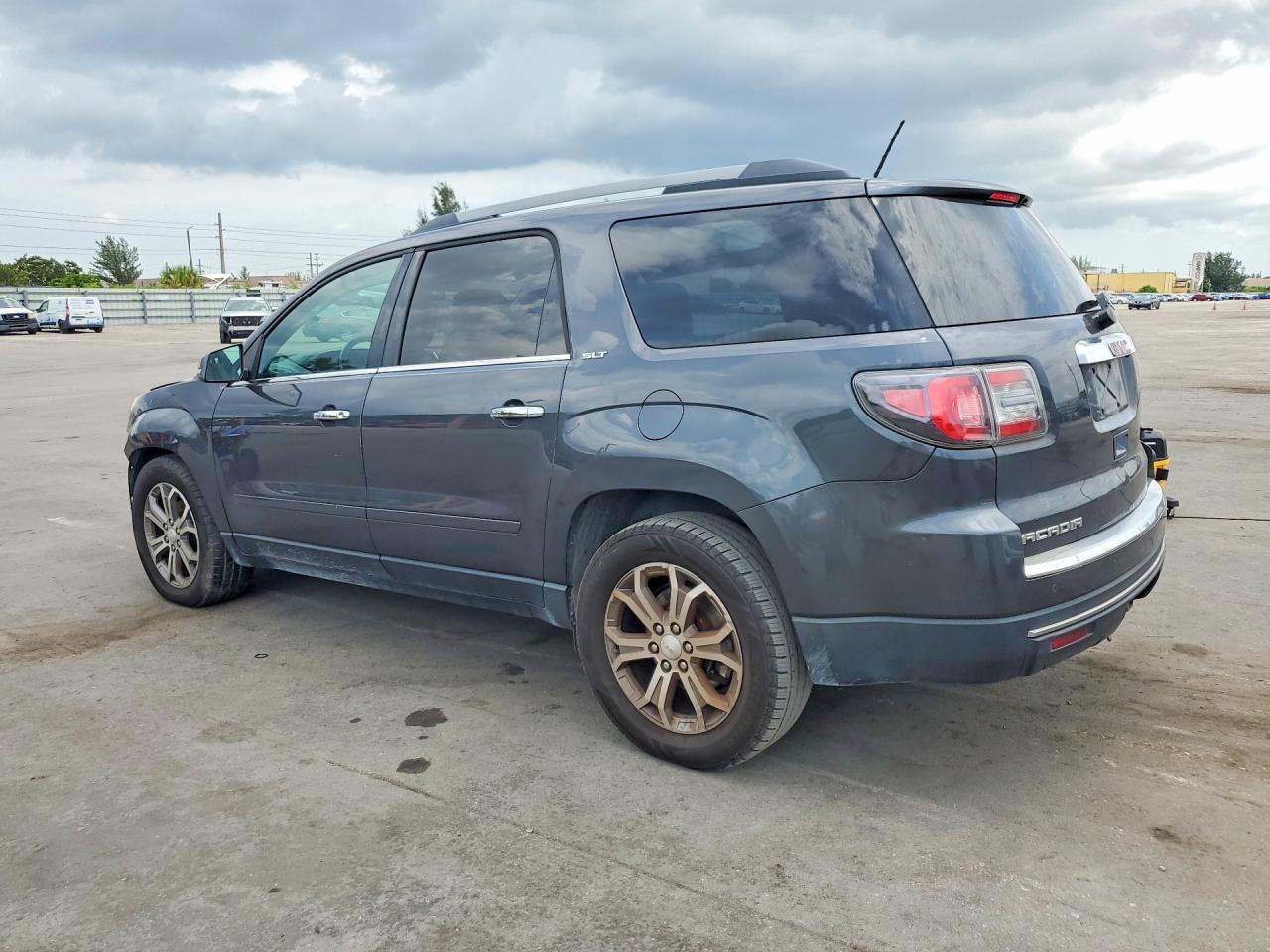 2013 GMC Acadia Slt-1 - Image 2
