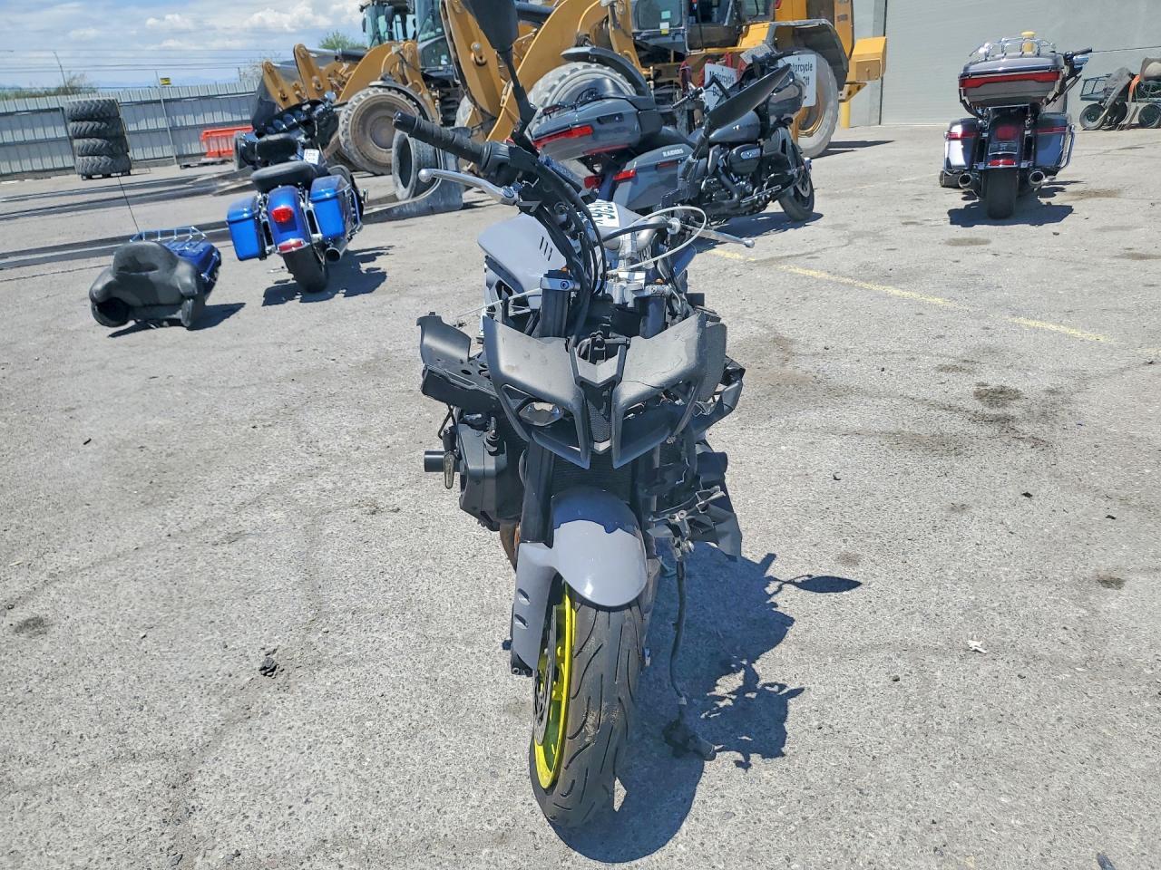 2017 Yamaha Fz10 C - Фото 2
