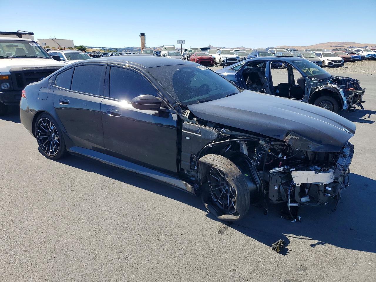 2026 BMW M5 - Фото 4