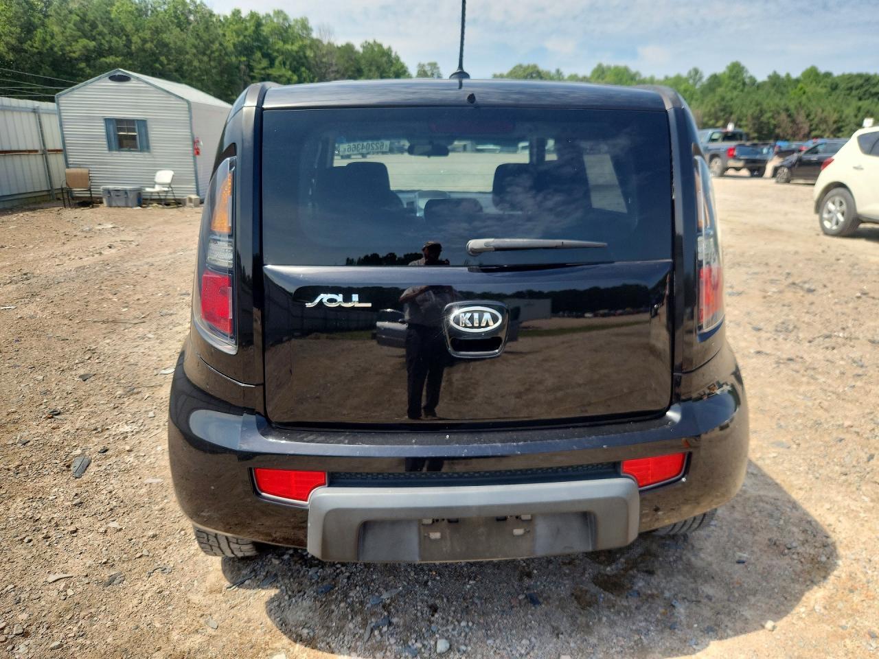 2011 Kia Soul + - Image 6