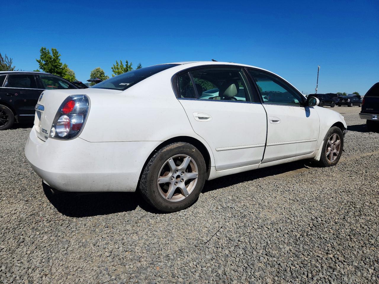 2006 Nissan Altima 3.5 Se - Фото 3