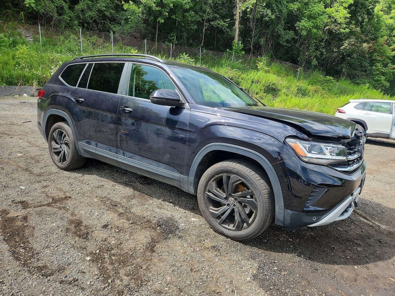 2022 Volkswagen Atlas Se - Image 4