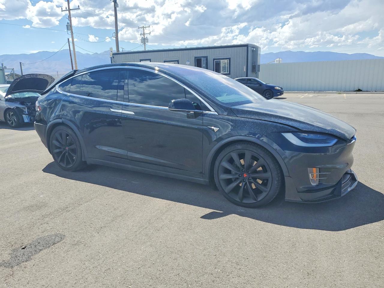 2018 Tesla Model X - Image 4