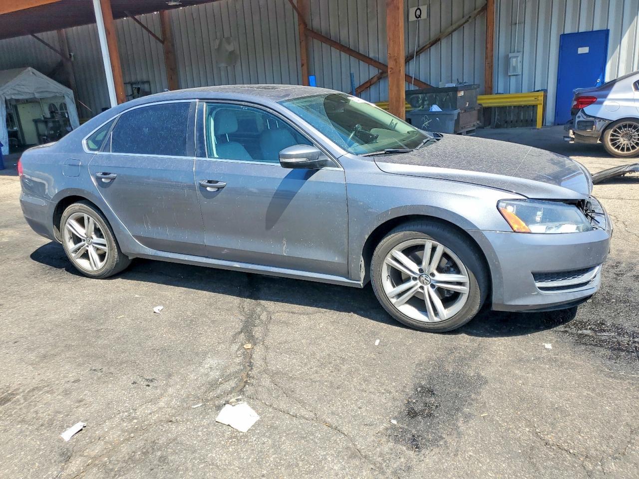 2014 Volkswagen Passat Se - Фото 4